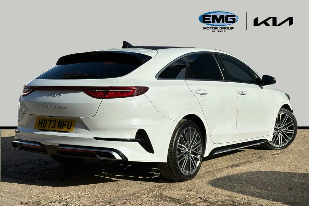 Kia Proceed 1.5 T Gdi Gt Line S Shooting Brake Dct White #6