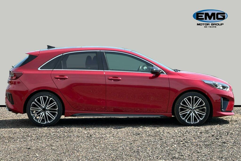 Kia Ceed 1.5 T Gdi Gt Line S Hatchback Dct Ss Red #3