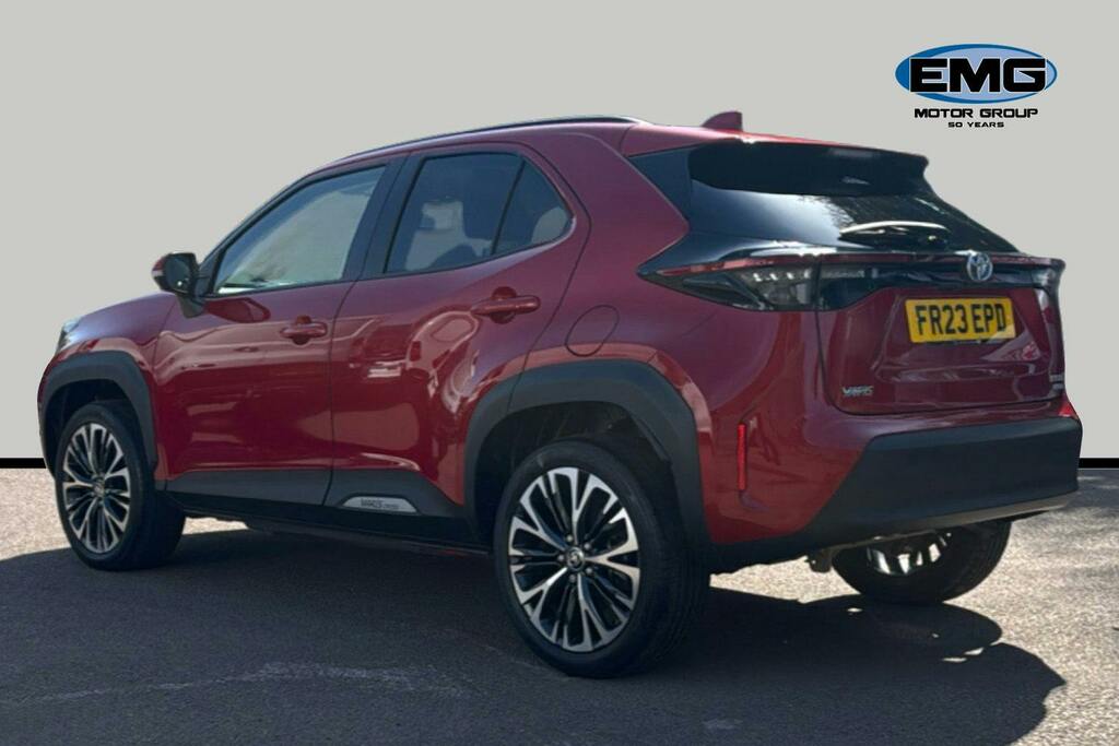 Toyota Yaris Cross 1.5 Vvt H Excel Suv Hybrid E Cvt Awd FR23EPD Red #4