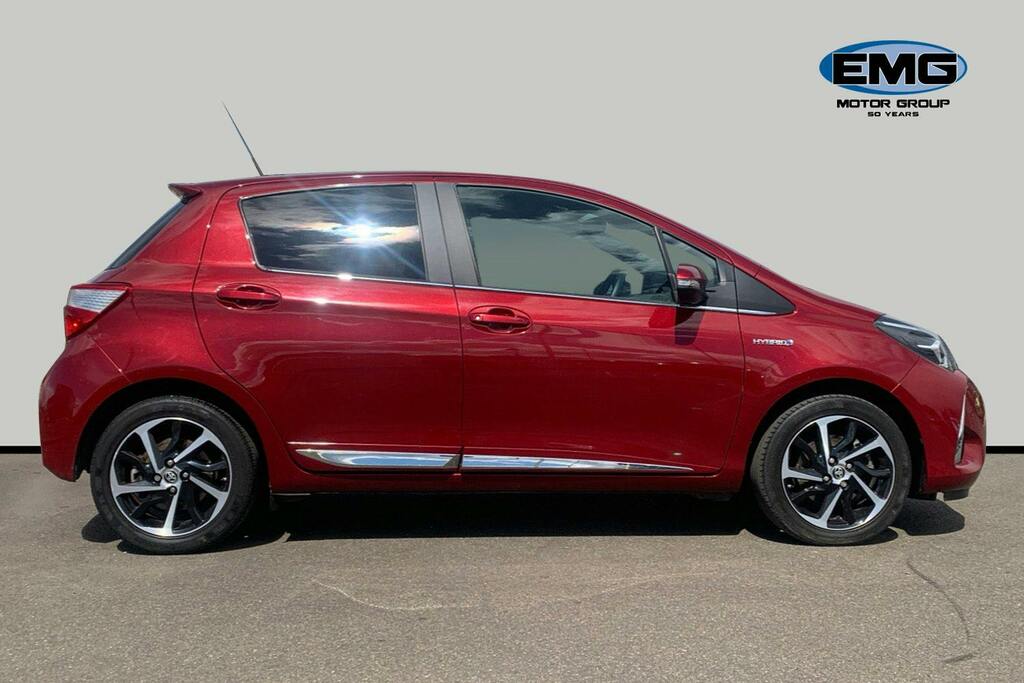 Toyota Yaris 1.5 Vvt H Excel Hatchback Hybrid E Cvt Red #3