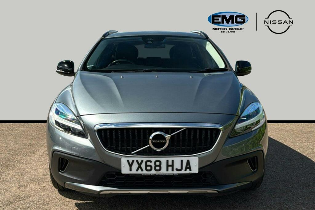 Volvo V40 Cross Country 1.5 T3 Gpf Pro Hatchback Ss YX68HJA Grey #2