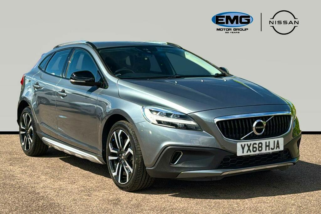 Volvo V40 Cross Country 1.5 T3 Gpf Pro Hatchback Ss Grey