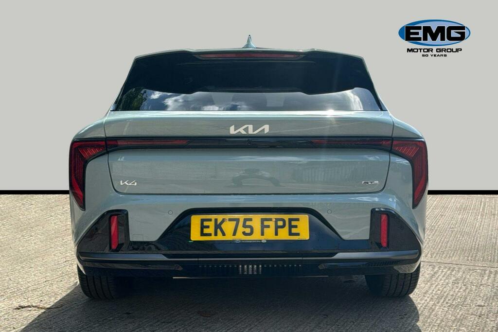 Kia 1.6 T Gdi Gt Line Hatchback Dct Ss EK75FPE #5