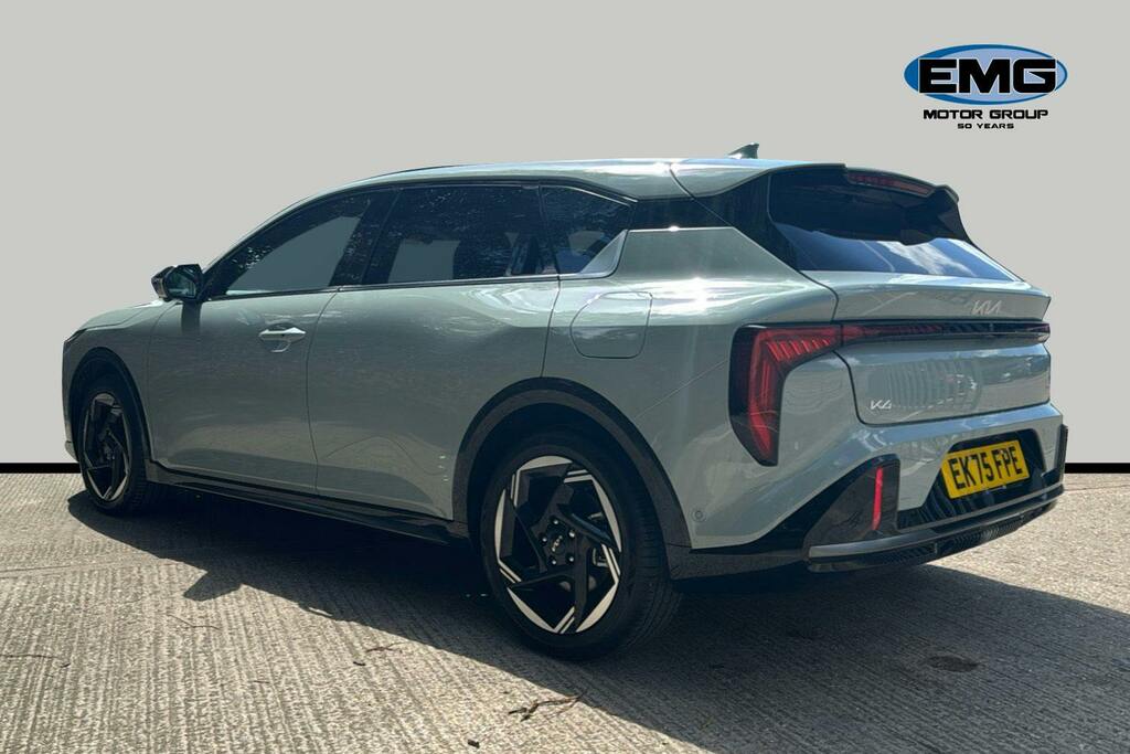 Kia 1.6 T Gdi Gt Line Hatchback Dct Ss EK75FPE #4