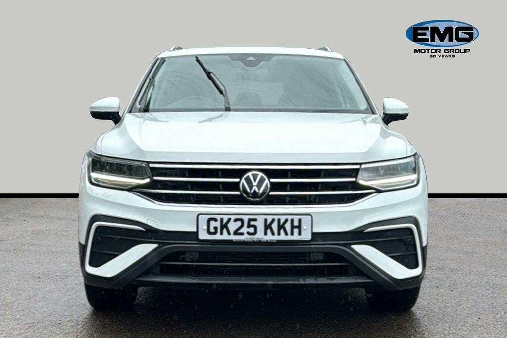 Volkswagen Tiguan Allspace 1.5 Tsi Life Suv Dsg Ss GK25KKH White #2