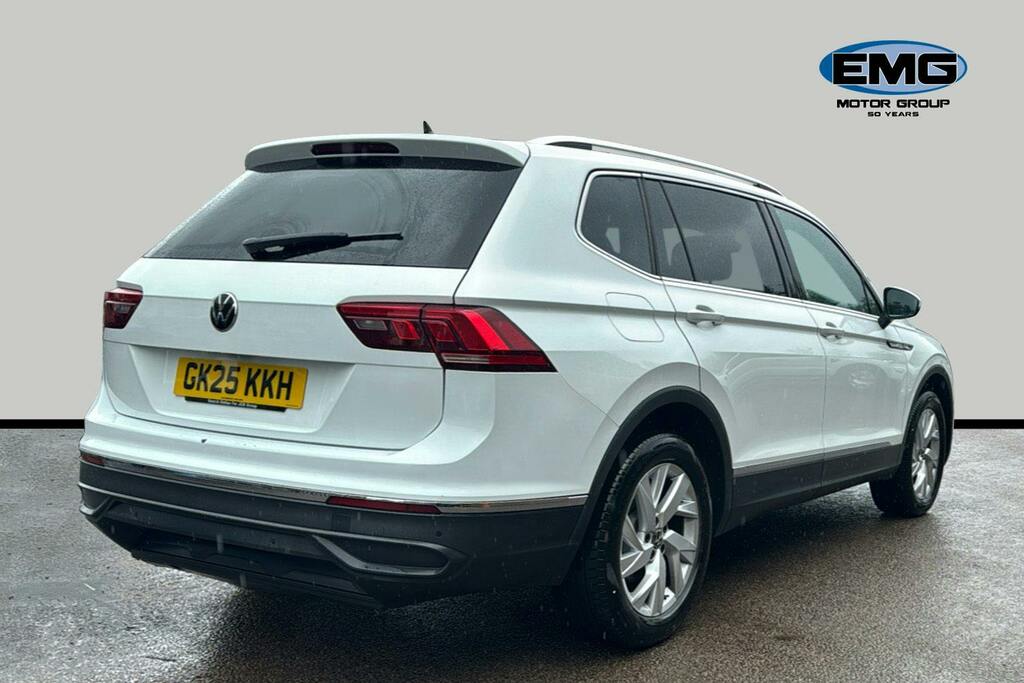 Volkswagen Tiguan Allspace 1.5 Tsi Life Suv Dsg Ss GK25KKH White #6
