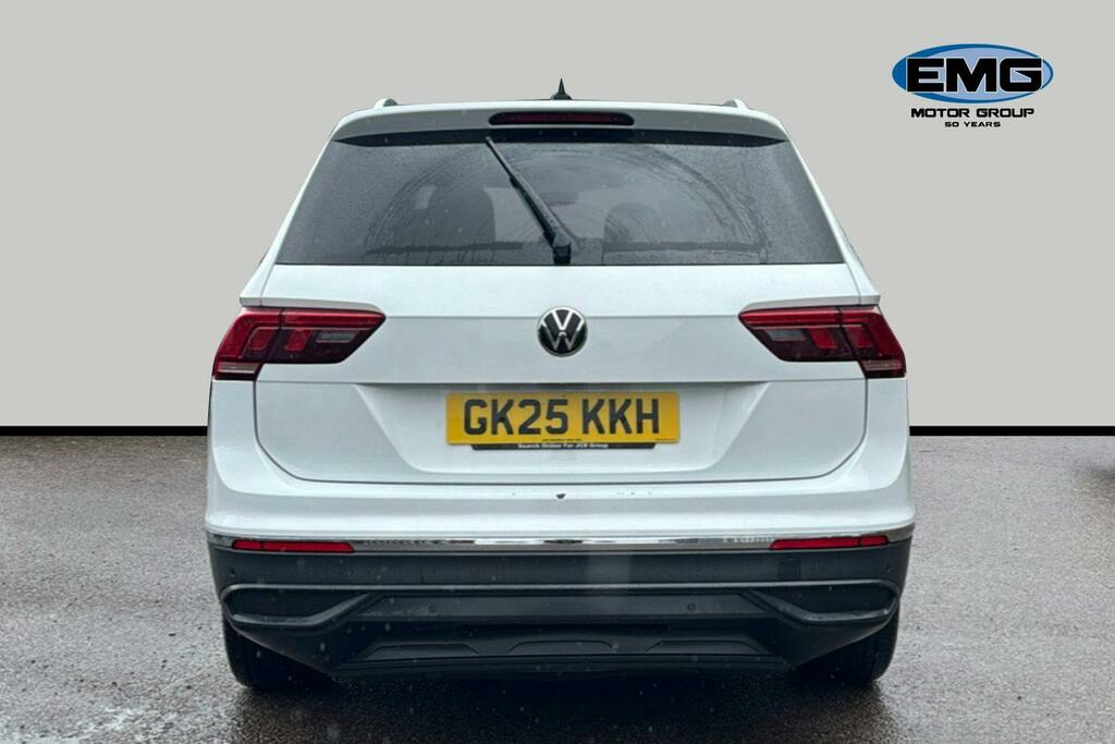 Volkswagen Tiguan Allspace 1.5 Tsi Life Suv Dsg Ss GK25KKH White #5