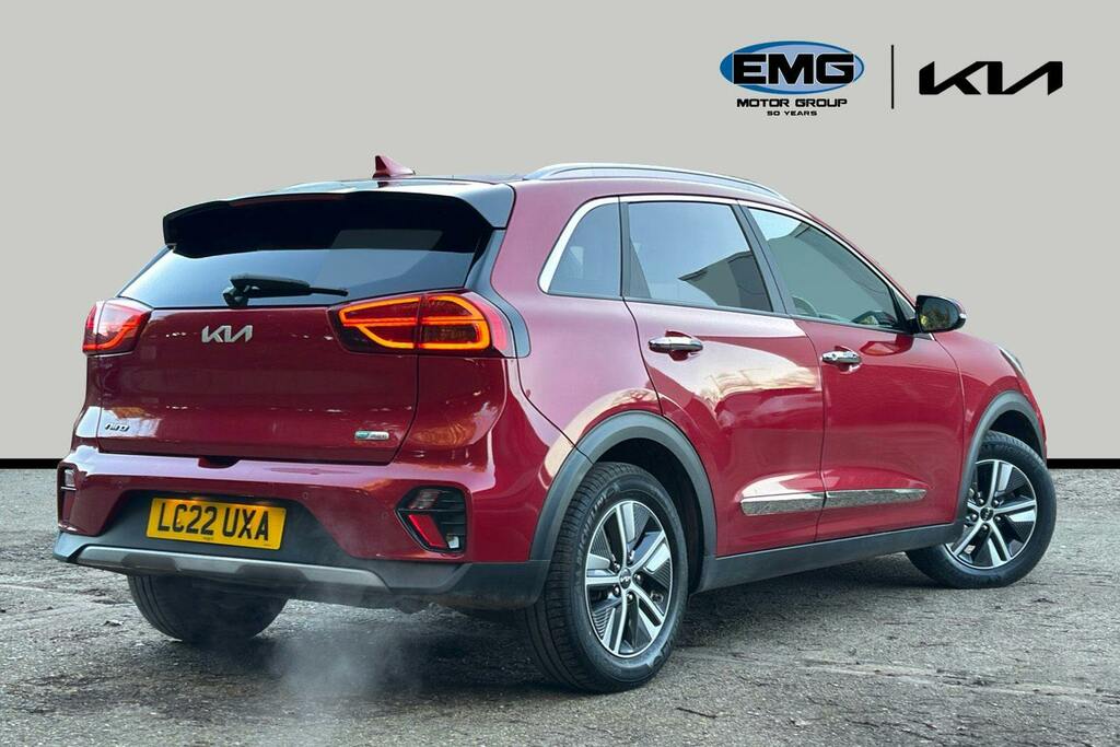 Kia Niro 1.6 Gdi 8.9Kwh Connect Suv Plug In Hybr Red #6