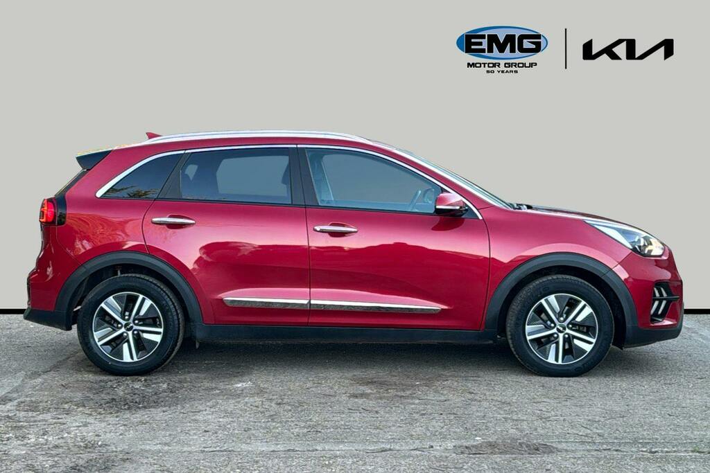 Kia Niro 1.6 Gdi 8.9Kwh Connect Suv Plug In Hybr Red #3