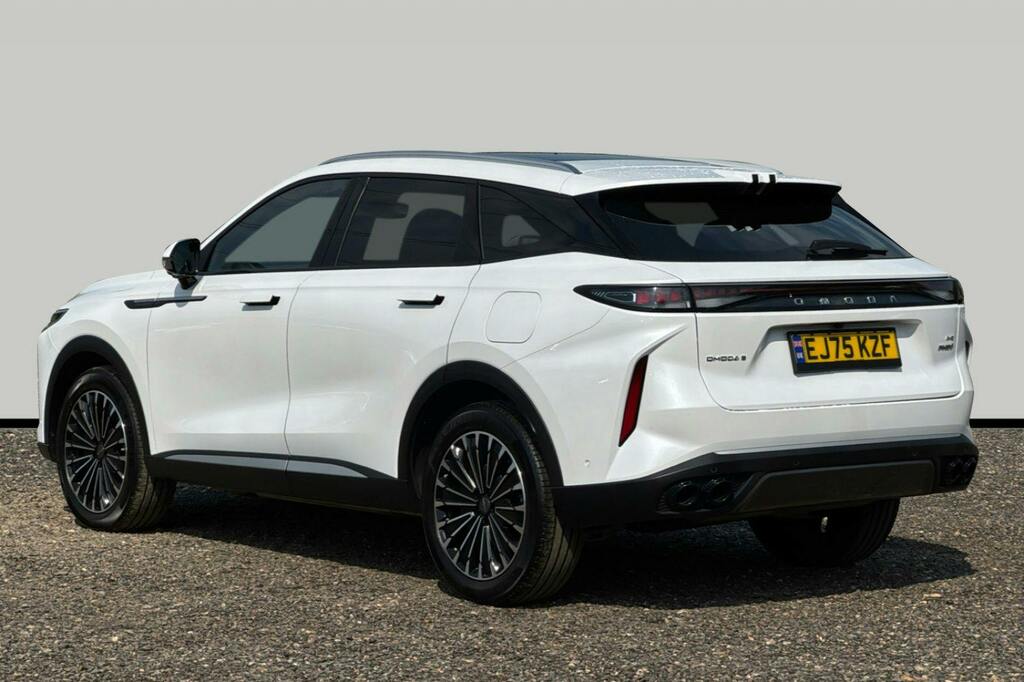 Omoda 9 1.5T Shs 34.46Kwh Noble Suv Plug In Hyb White #4
