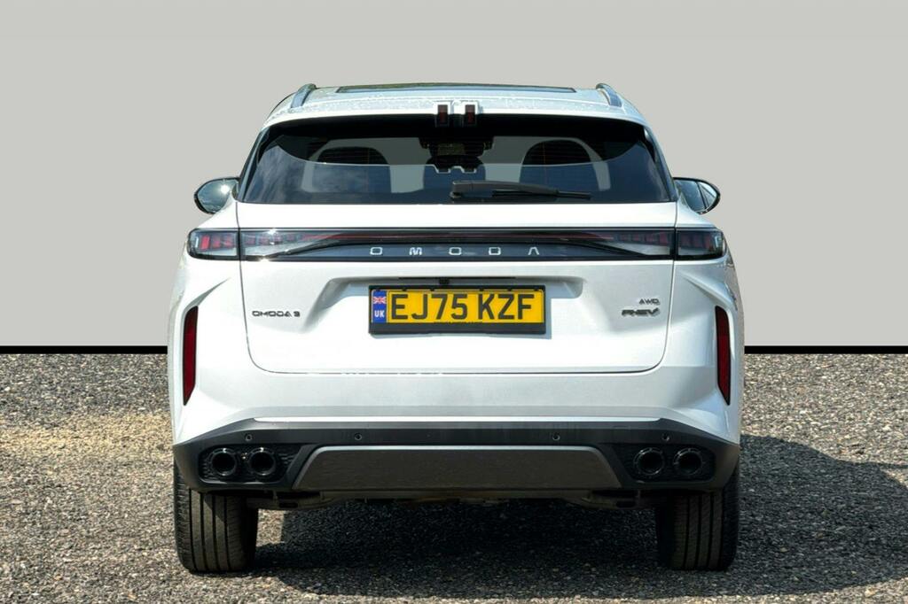Omoda 9 1.5T Shs 34.46Kwh Noble Suv Plug In Hyb White #5