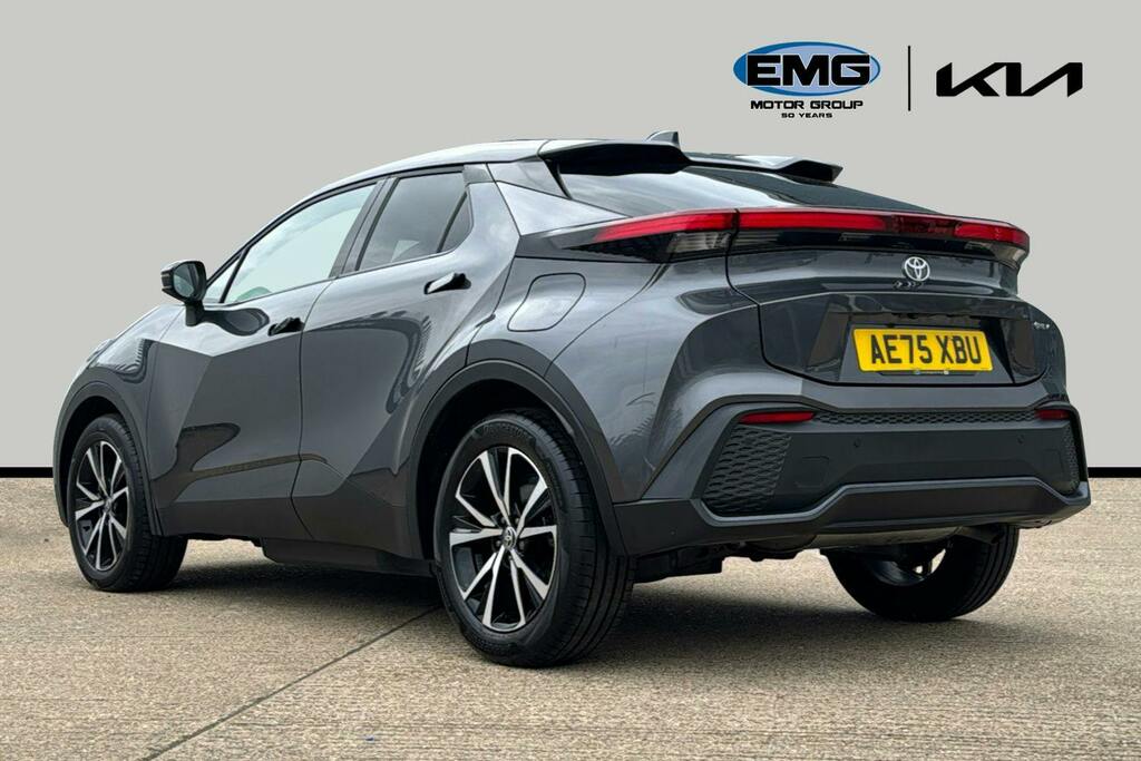 Toyota C-Hr 2.0 Vvt 13.6Kwh Design Suv Plug In Hybr Grey #4