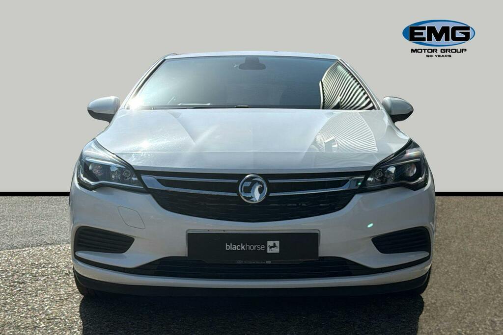 Vauxhall Astra 1.4I Turbo Se Hatchback BJ18RXX White #2