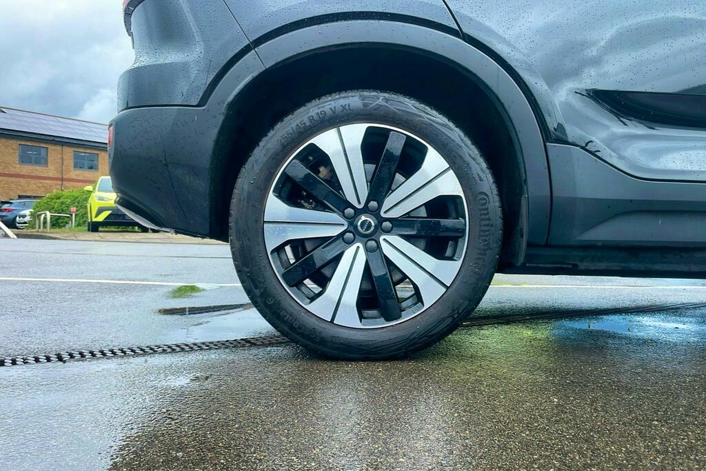 Volvo C40 Recharge 69Kwh Plus Suv Black #6