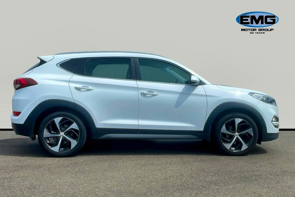 Hyundai Tucson 2.0 Crdi Blue Drive Premium Suv AP17VBV White #3