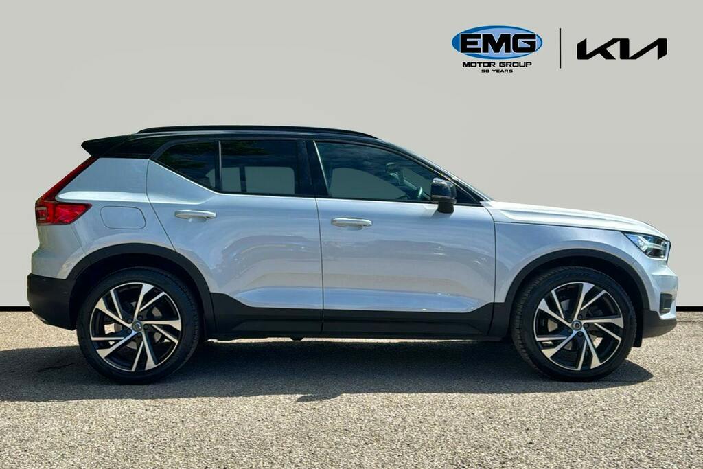 Volvo XC40 2.0 T4 R Design Pro Suv Ss AF20UAK Silver #2