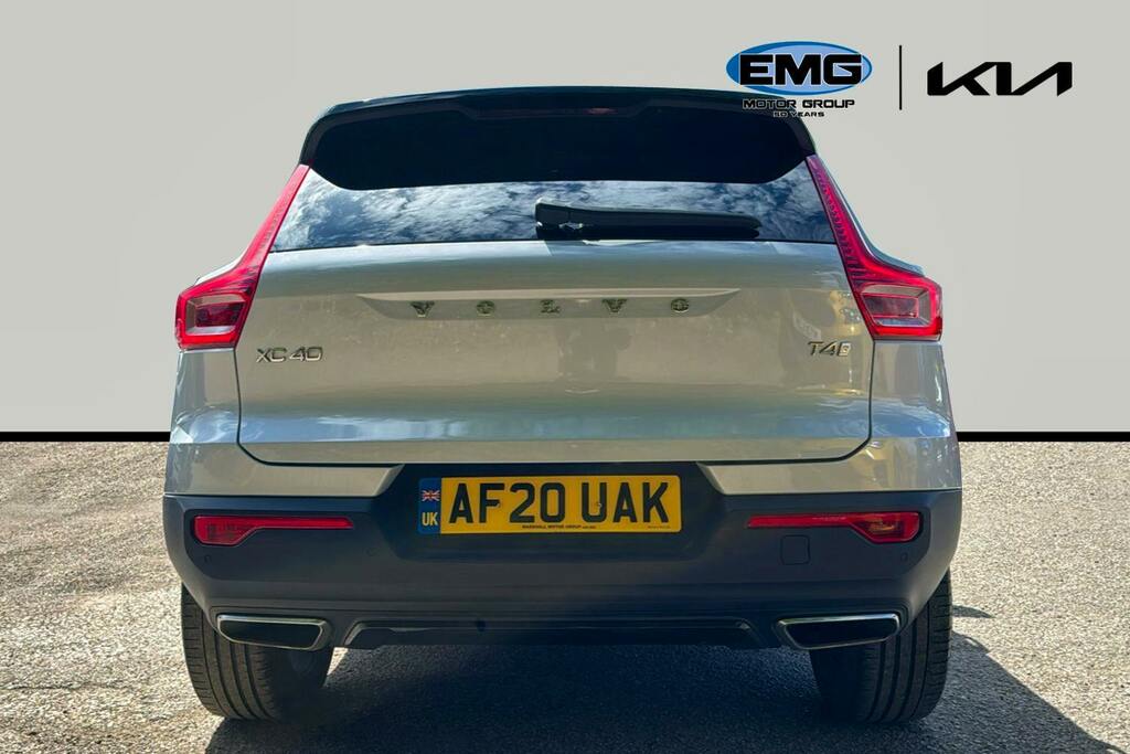 Volvo XC40 2.0 T4 R Design Pro Suv Ss AF20UAK Silver #4