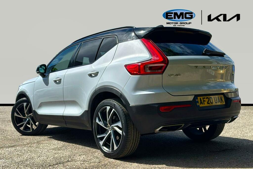 Volvo XC40 2.0 T4 R Design Pro Suv Ss AF20UAK Silver #3