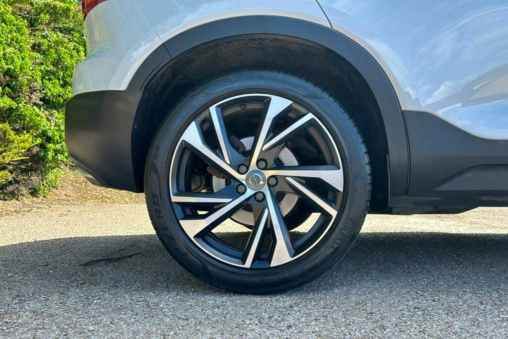Volvo XC40 2.0 T4 R Design Pro Suv Ss AF20UAK Silver #5