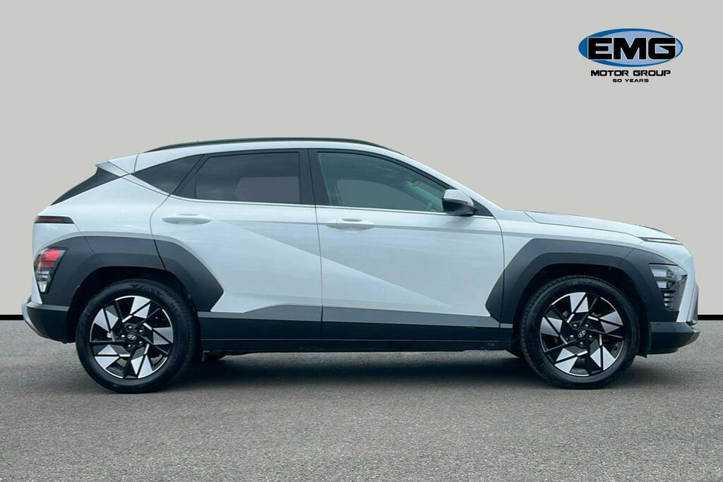 Hyundai Kona 1.6 H Gdi Ultimate Suv Hybrid Dct Ss AK74WTO White #3