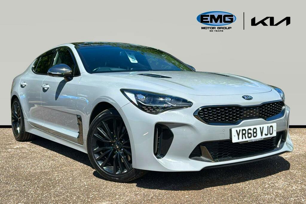 Kia Stinger White #1