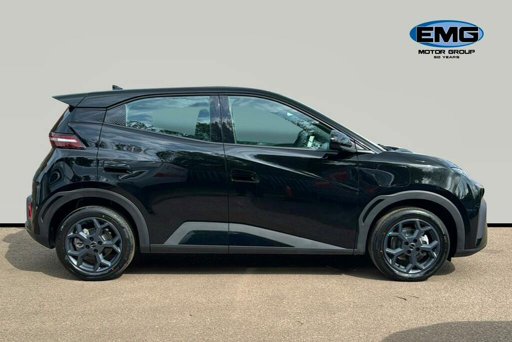 Byd Dolphin 43.2Kwh Boost Hatchback Black #3