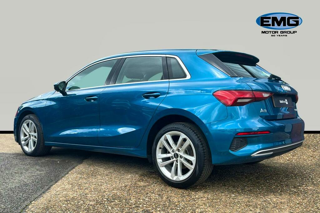 Audi A3 1.5 Tfsi 35 Sport Sportback S RK22LPZ Blue #4