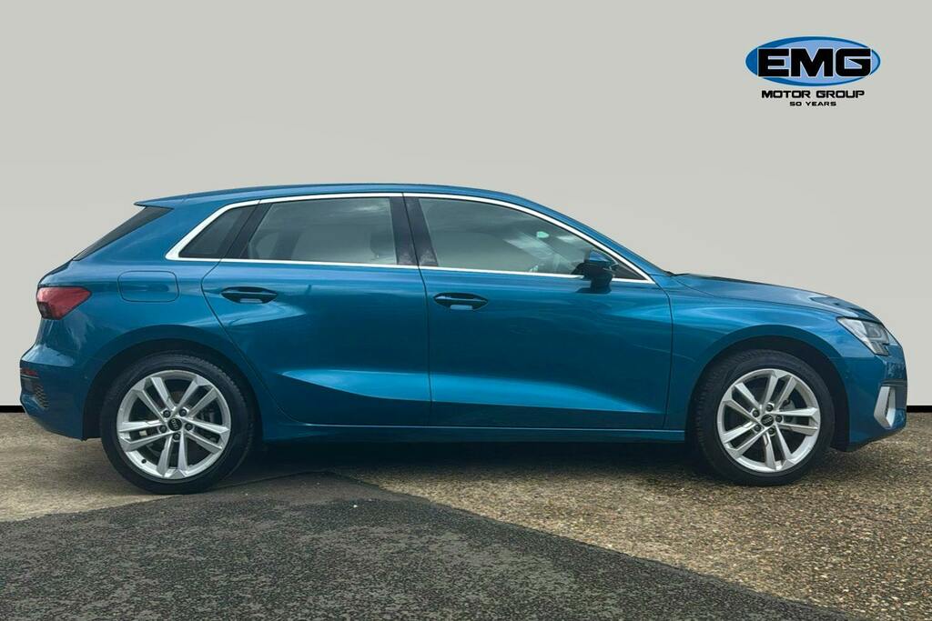 Audi A3 1.5 Tfsi 35 Sport Sportback S RK22LPZ Blue #3
