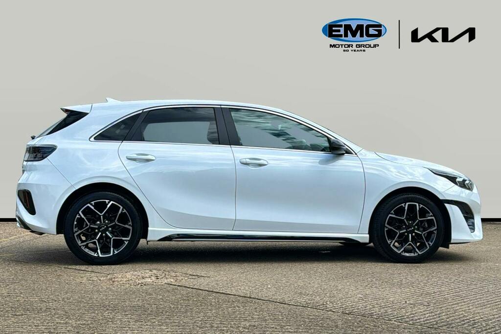 Kia Ceed 1.5 T Gdi Gt Line Hatchback Dct Ss LG25SLV White #3