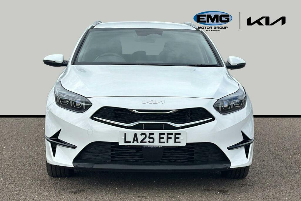 Kia Ceed 1.5 T Gdi 3 Sportswagon Dct Ss LA25EFE White #2