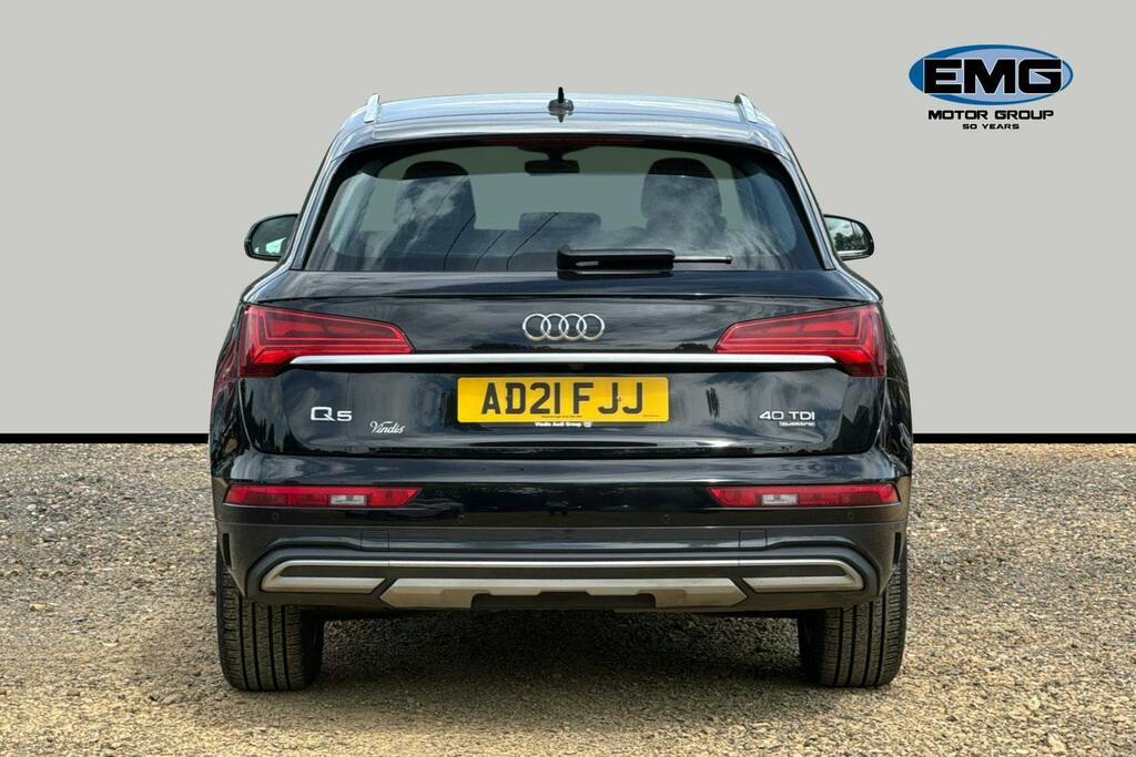 Audi Q5 2.0 Tdi 40 Sport Suv S Tronic Quattro AD21FJJ Black #5