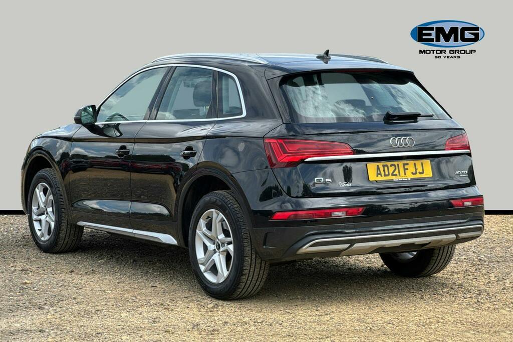 Audi Q5 2.0 Tdi 40 Sport Suv S Tronic Quattro AD21FJJ Black #4
