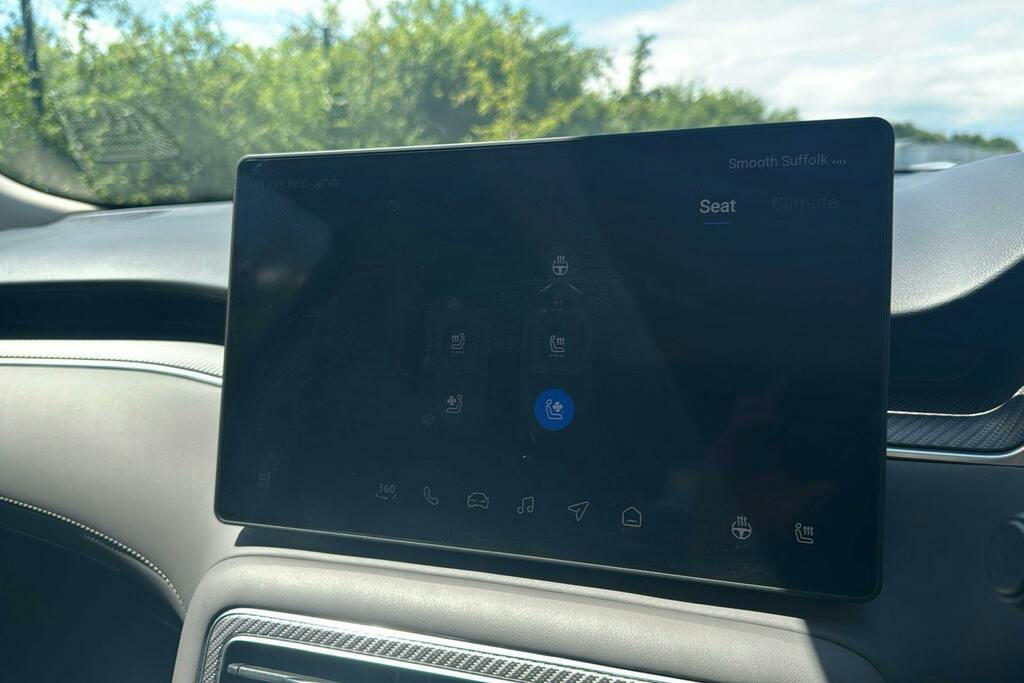 MG  64Kwh Trophy Long Range Black #36