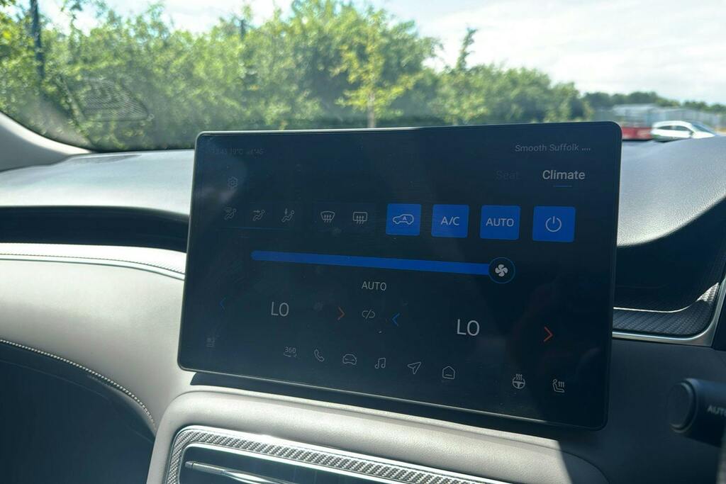 MG  64Kwh Trophy Long Range Black #15