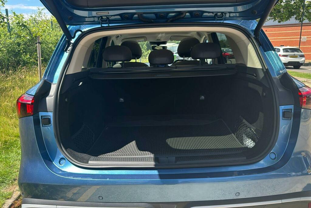 MG  64Kwh Trophy Long Range Black #18