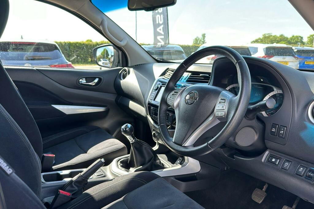 Nissan Navara 2017 2.3 Dci Tekna 4X4 Shr Dcb 190 Bhp Blue #9