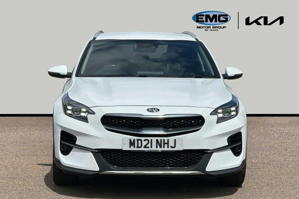 Kia Xceed 1.5 T Gdi 3 Suv Dct Ss MD21NHJ White #2