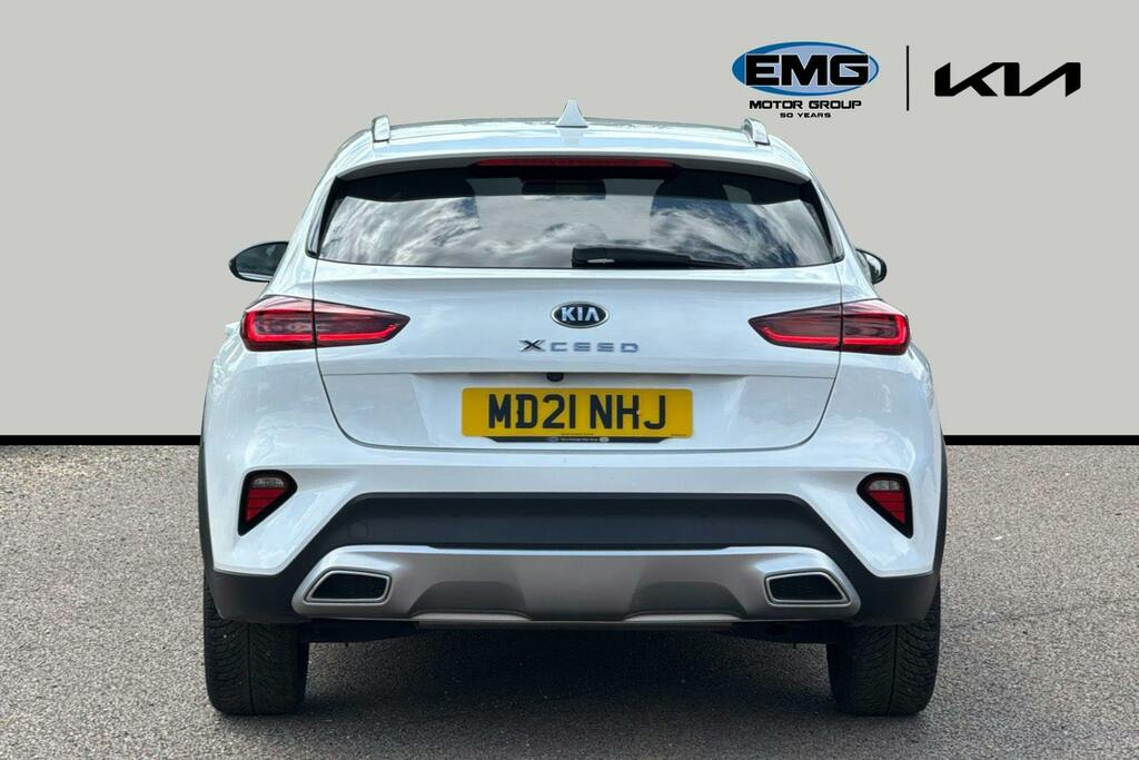 Kia Xceed 1.5 T Gdi 3 Suv Dct Ss MD21NHJ White #5
