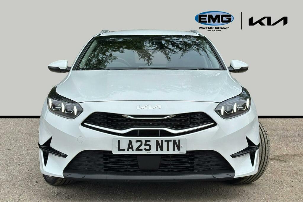 Kia Ceed 1.5 T Gdi 3 Sportswagon Dct Ss White #2