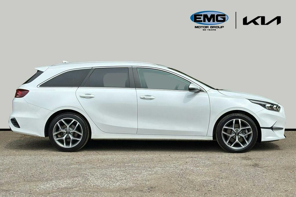 Kia Ceed 1.5 T Gdi 3 Sportswagon Dct Ss White #3