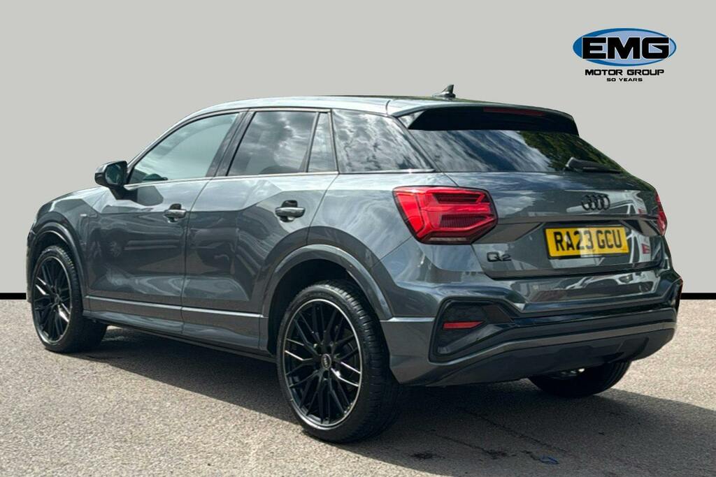 Audi Q2 1.5 Tfsi Cod 35 Black Edition Suv S Tro RA23GCU Grey #4