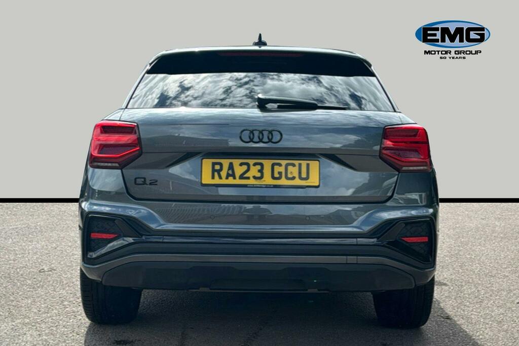Audi Q2 1.5 Tfsi Cod 35 Black Edition Suv S Tro RA23GCU Grey #5