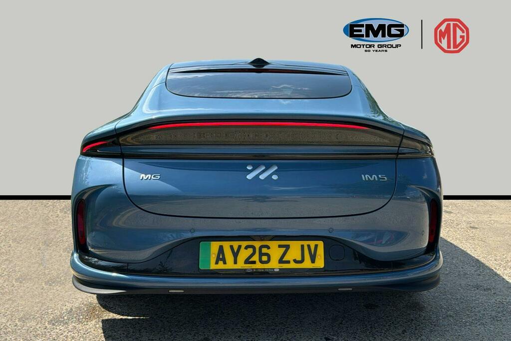 MG IM5 100Kwh Long Range Saloon Blue #5