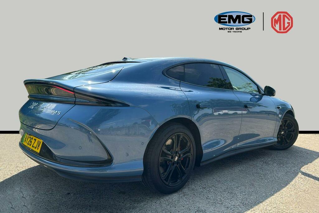 MG IM5 100Kwh Long Range Saloon Blue #6