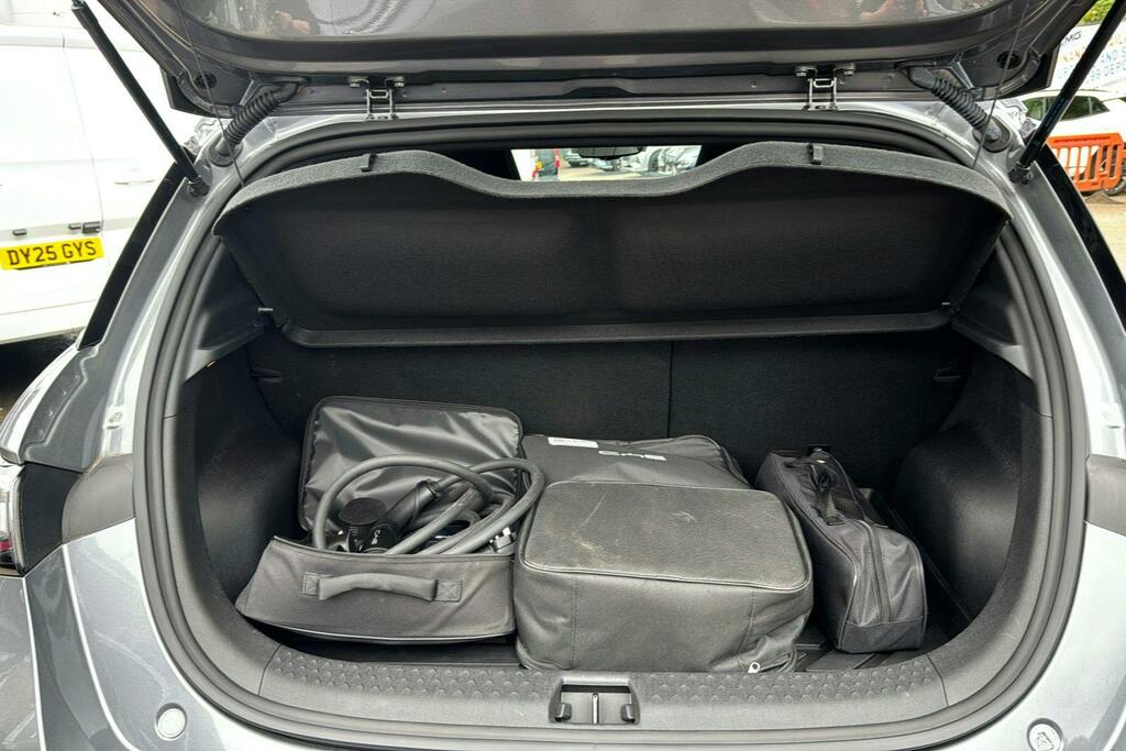 Byd Dolphin Dolphin 150Kw Comfort 60.4Kwh Hatchback White #18
