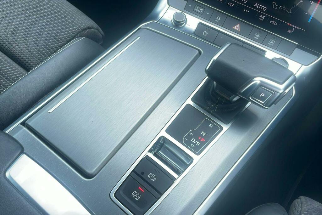 Audi A6 Saloon Sport Black #12