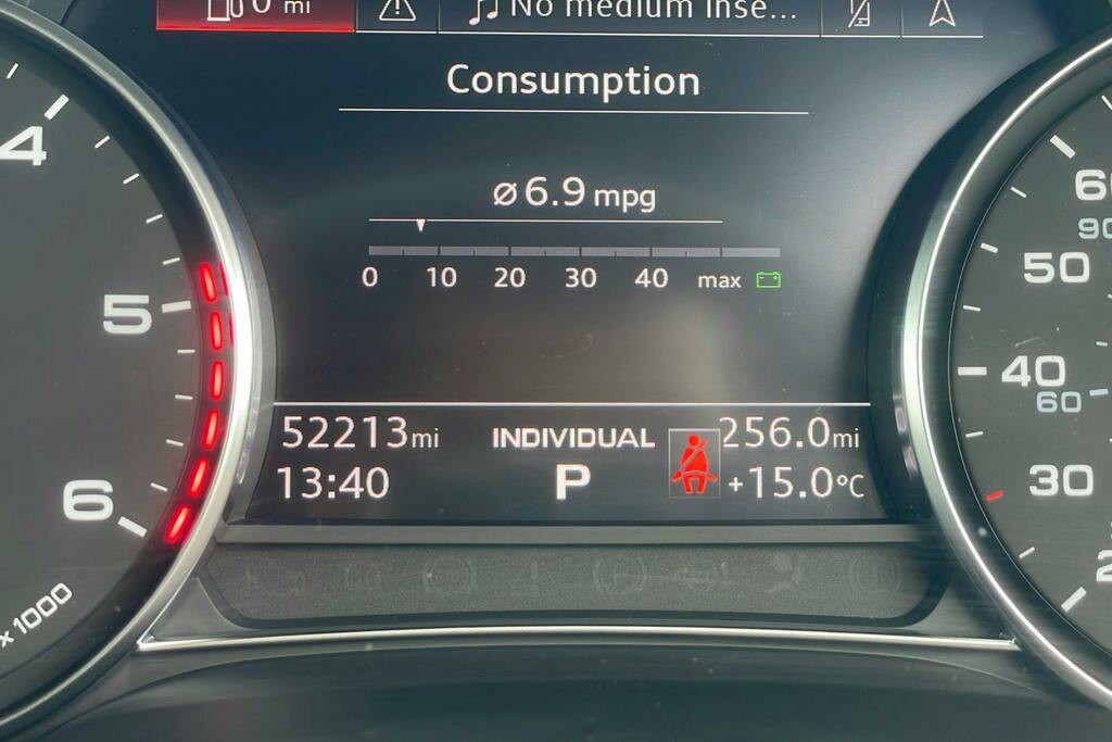Audi A6 Saloon Sport Black #14