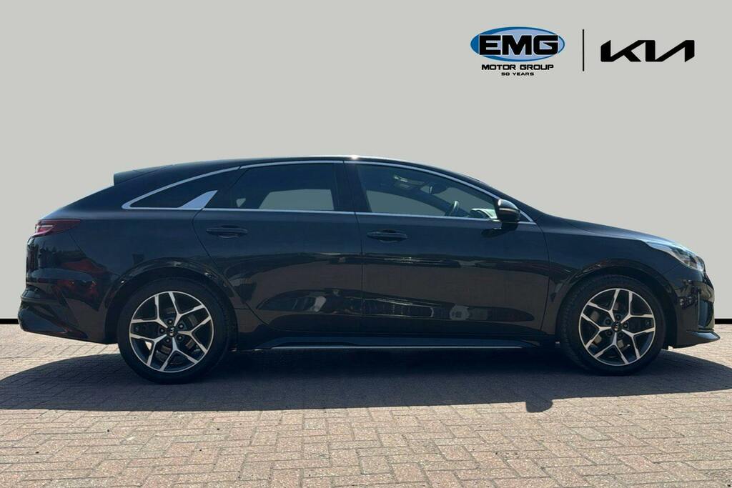 Kia Proceed 1.4 T Gdi Gt Line Shooting Brake Black #3