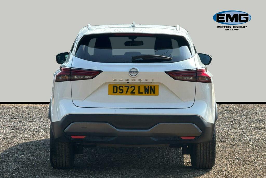 Nissan Qashqai 1.3 Dig T Mhev N Connecta Suv Hybrid Ma DS72LWN White #5