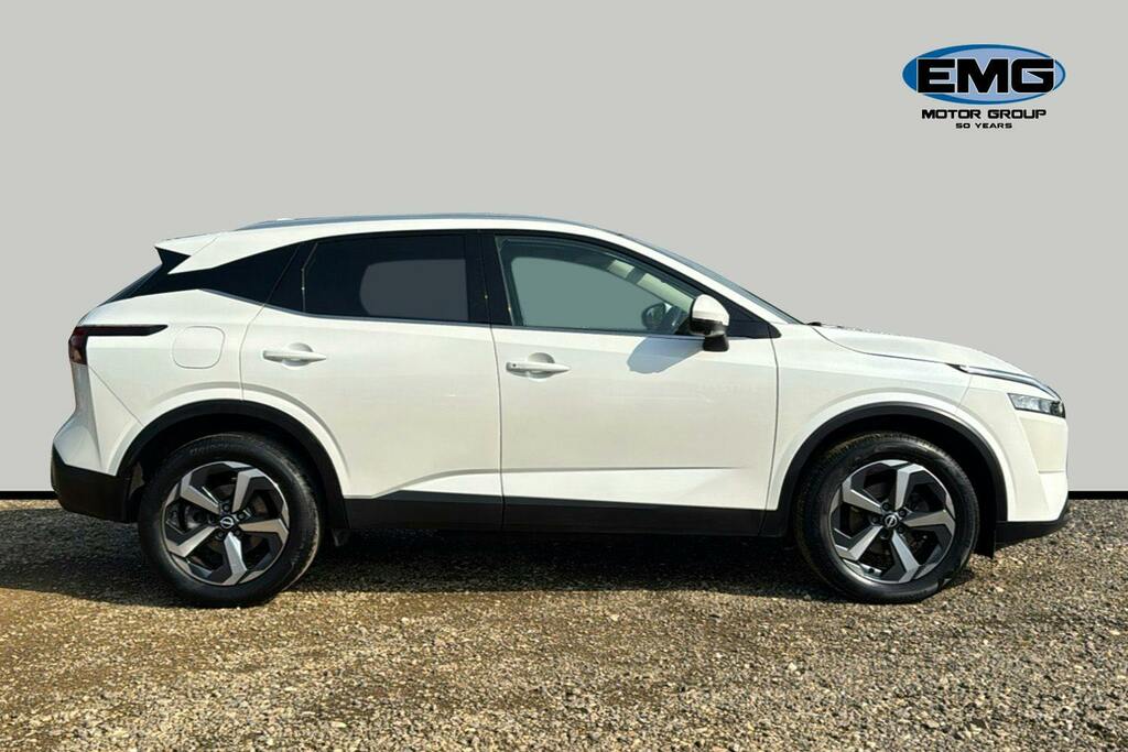 Nissan Qashqai 1.3 Dig T Mhev N Connecta Suv Hybrid Ma DS72LWN White #3